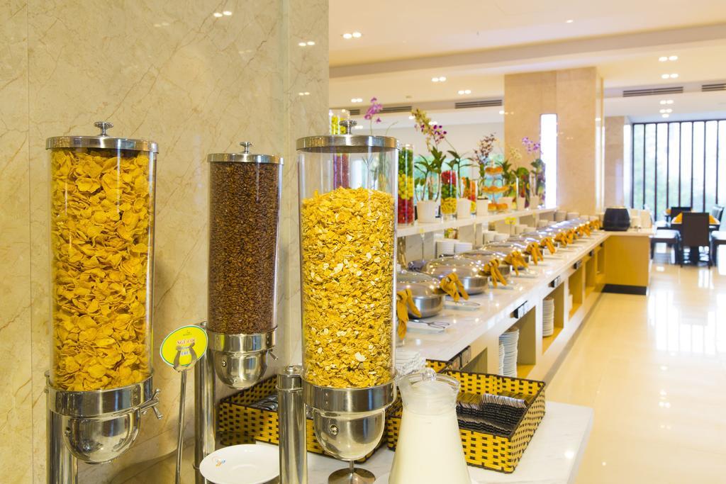 Dendro Gold Hotel Нячанг Екстер'єр фото