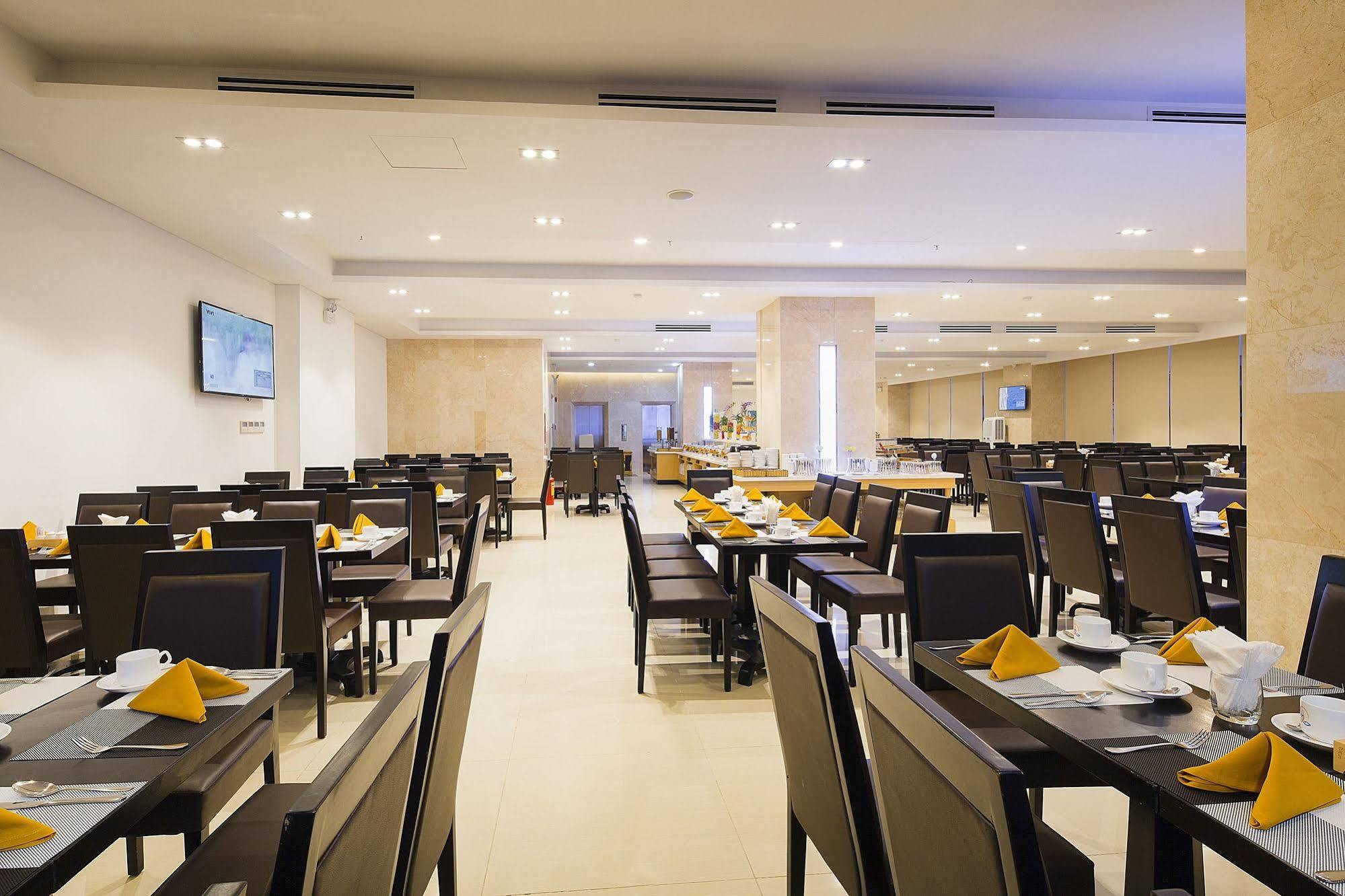 Dendro Gold Hotel Нячанг Екстер'єр фото