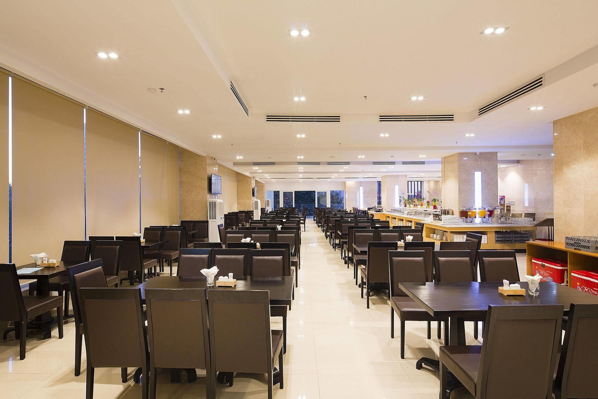 Dendro Gold Hotel Нячанг Екстер'єр фото