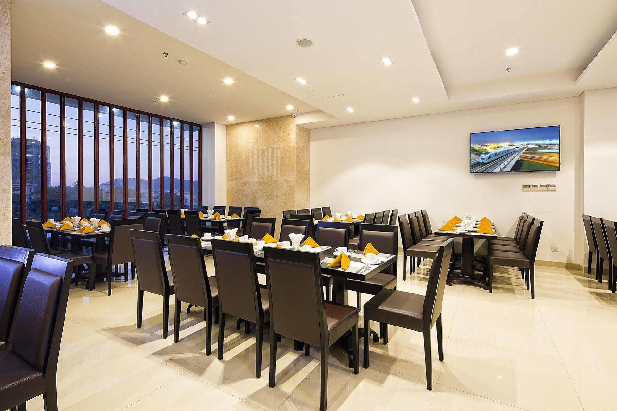 Dendro Gold Hotel Нячанг Екстер'єр фото